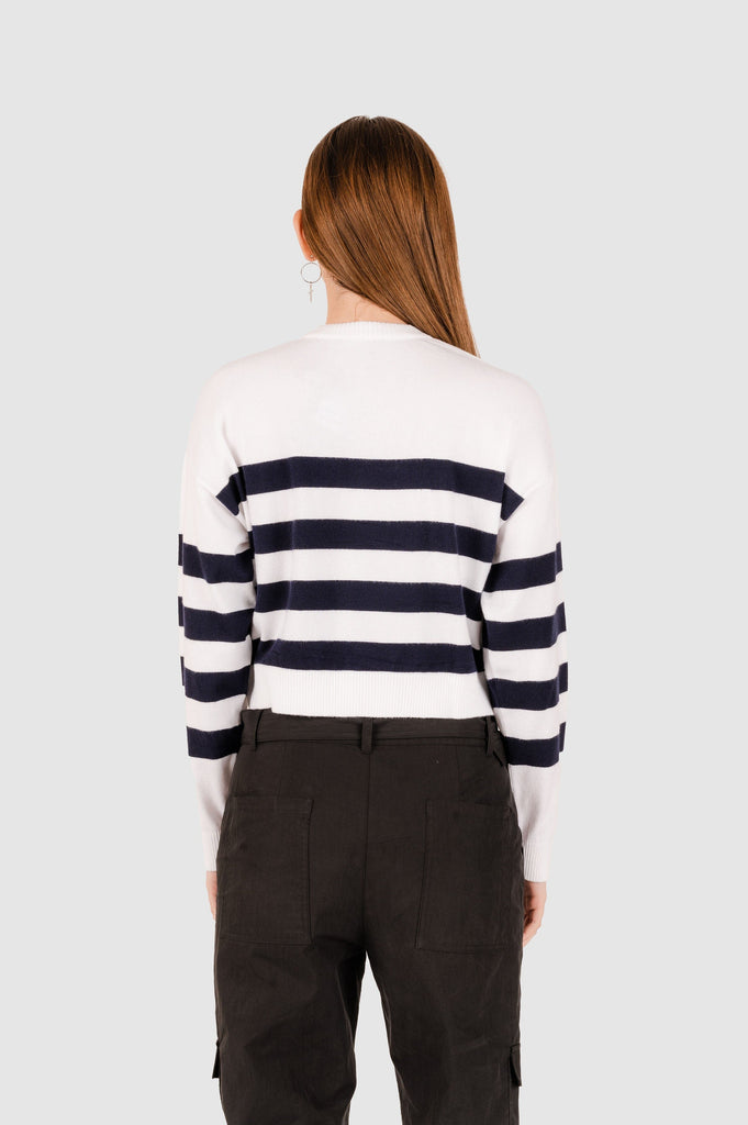 Sweter Fit Boxy Lahaina CHOMPAS NOW 